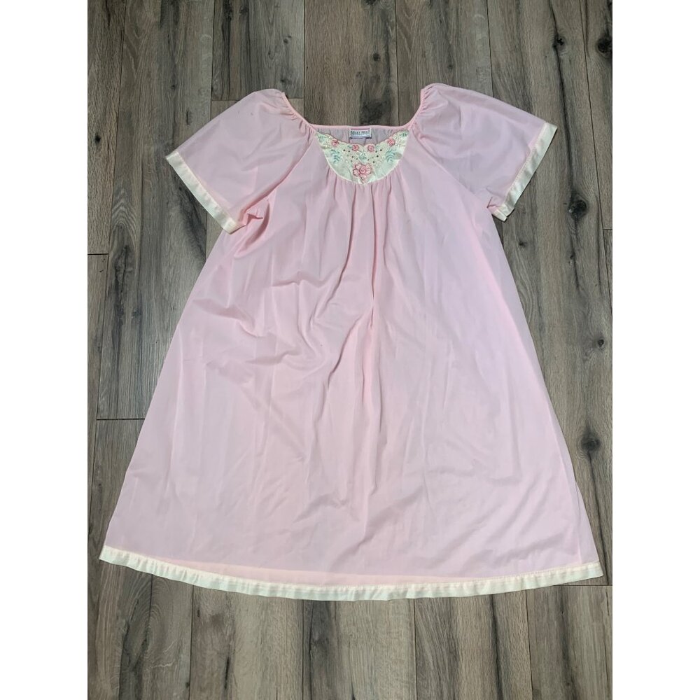 Kelly Reed Collection Women's M Pink Nightgown With Lace Embroidery Short Sleeve